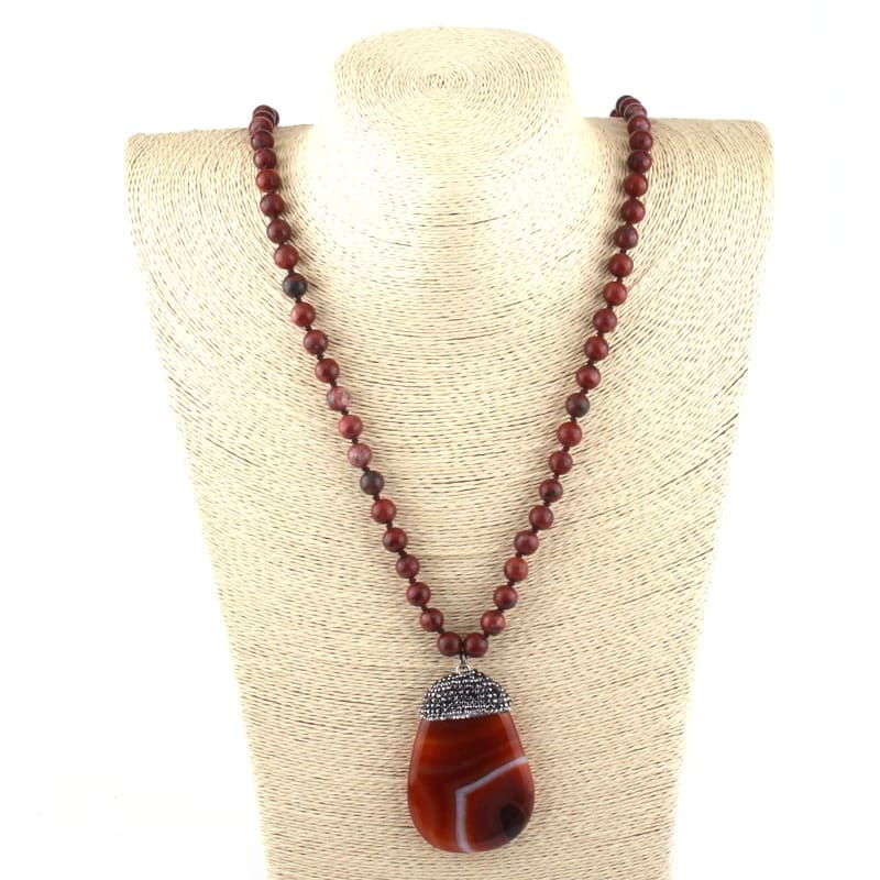 collier pierre naturelle marron